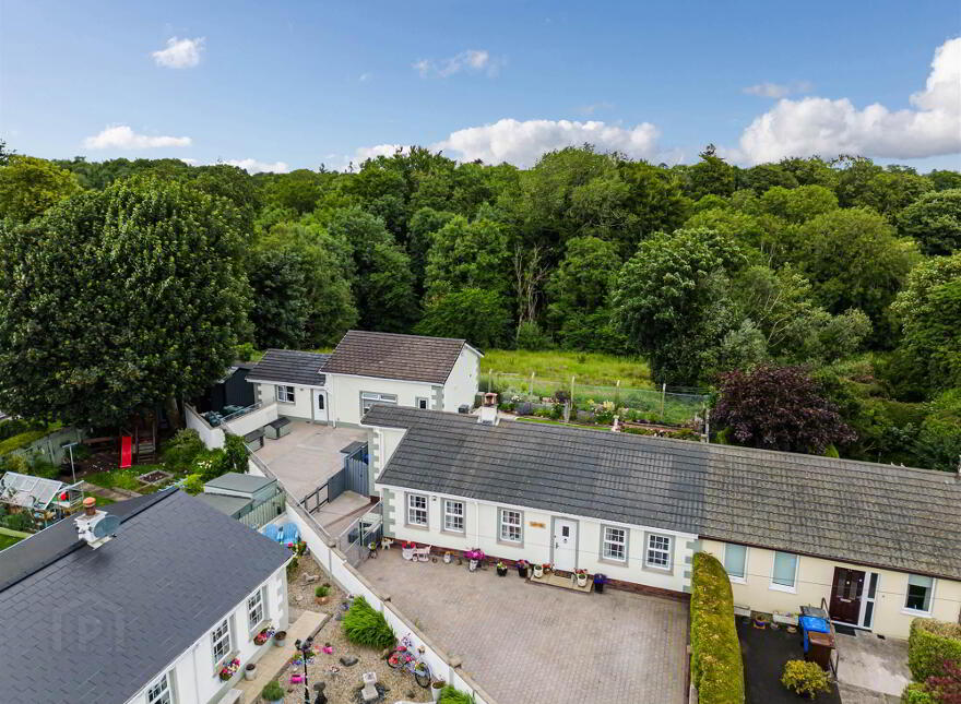 11 Camlin Gardens, Crumlin, BT29 4XJ