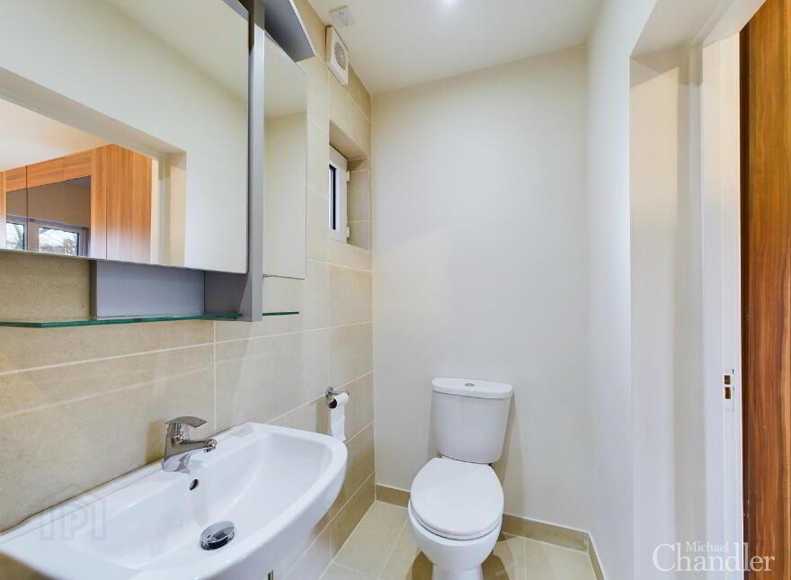 Apt 6, Holyrood Manor, Belfast, BT9 5DA