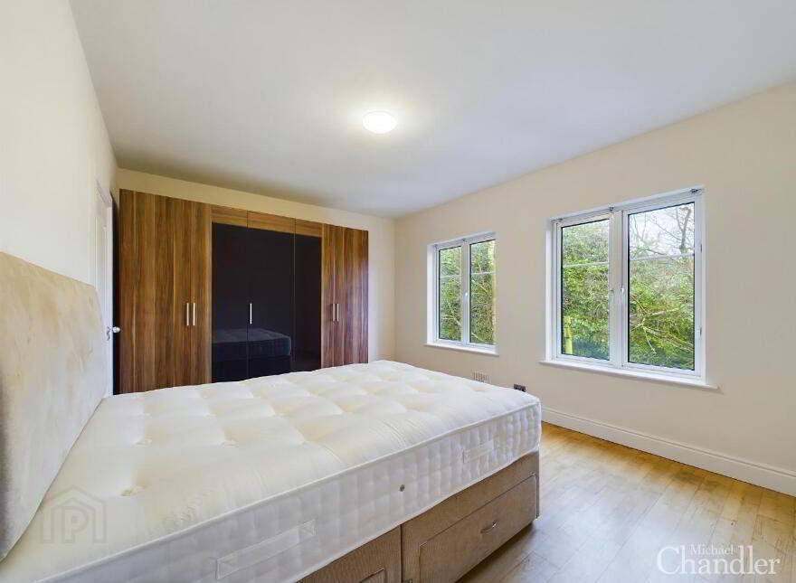 Apt 6, Holyrood Manor, Belfast, BT9 5DA