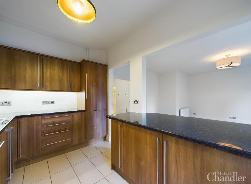 Apt 6, Holyrood Manor, Belfast, BT9 5DA