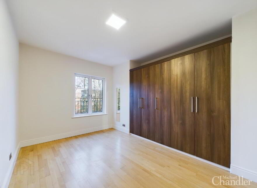 Apt 6, Holyrood Manor, Belfast, BT9 5DA