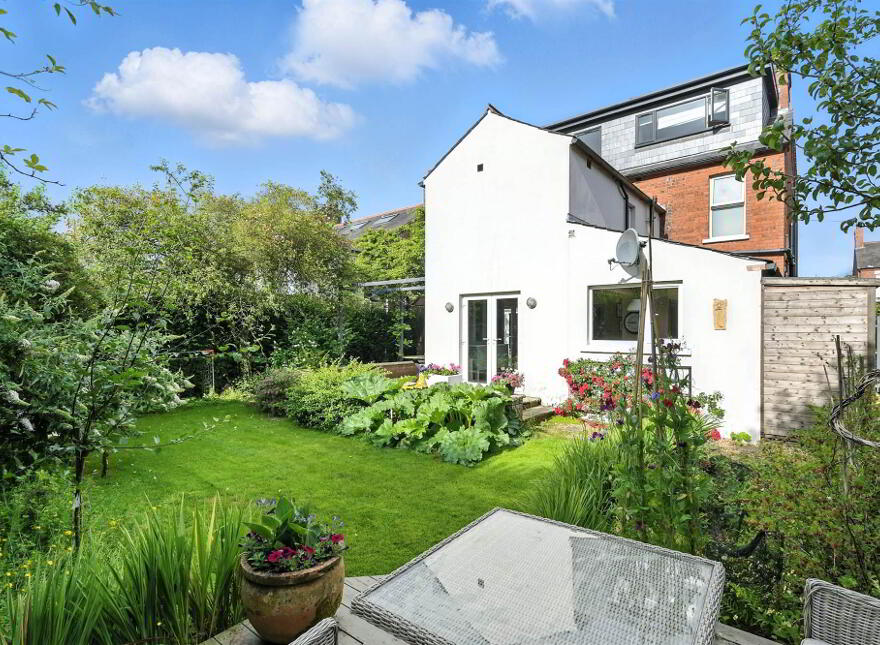 4 Ormiston Gardens, Ballyhackamore, Belfast, BT5 6JD