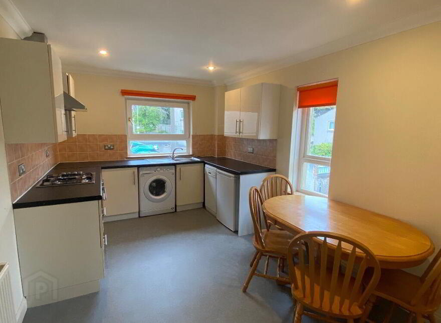 57 Abbeyhill, Holyrood, Edinburgh, EH8 8DY