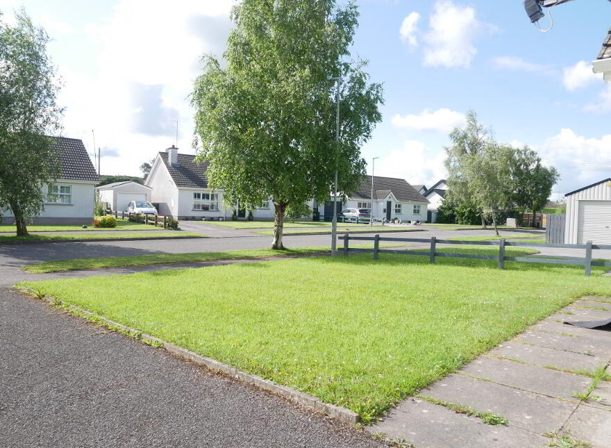 14 Laragh Lee, Ballycassidy, Enniskillen, BT94 2JA