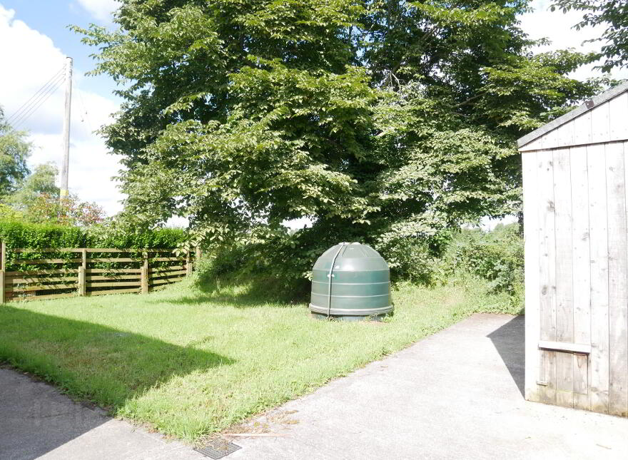 14 Laragh Lee, Ballycassidy, Enniskillen, BT94 2JA