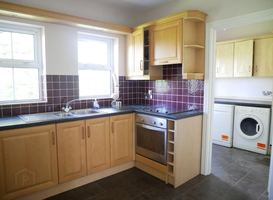14 Laragh Lee, Ballycassidy, Enniskillen, BT94 2JA