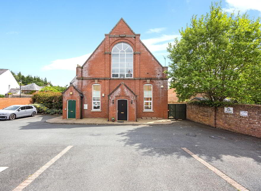 2 Downshire Hall, Ballynahinch Street, Royal Hillsborough, BT26 6GE photo