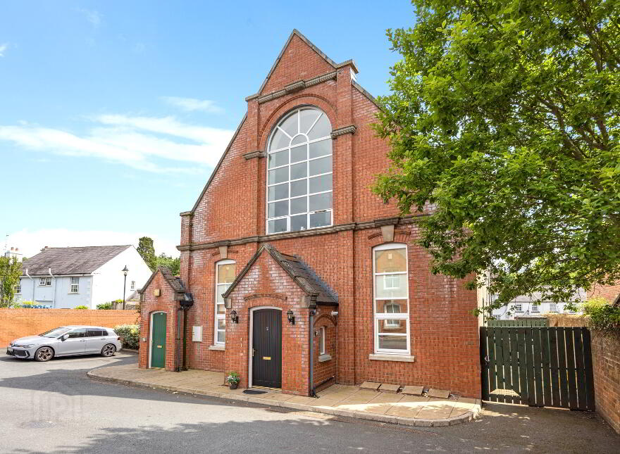 2 Downshire Hall, Ballynahinch Street, Royal Hillsborough, BT26 6GE