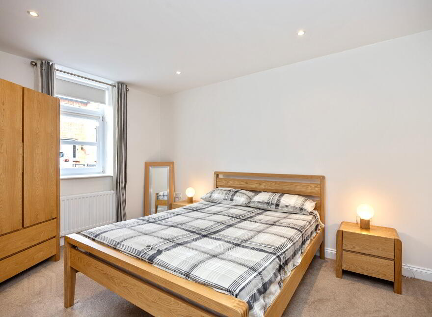 2 Downshire Hall, Ballynahinch Street, Royal Hillsborough, BT26 6GE