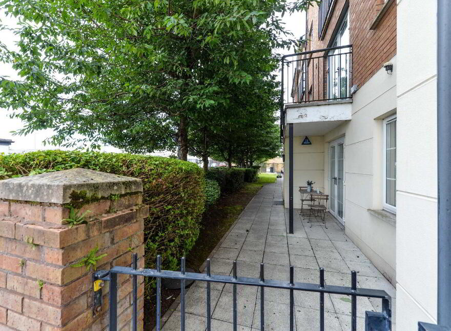 Apartment 9 The Courtyard 222 Castlereagh Road, Belfast, BT5 5FZ