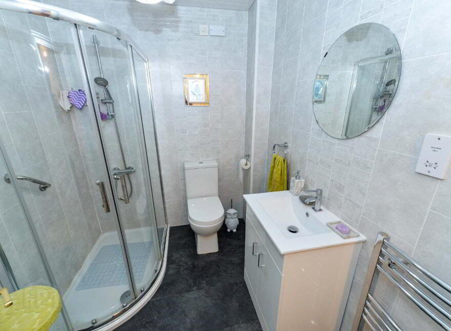 Apartment 9 The Courtyard 222 Castlereagh Road, Belfast, BT5 5FZ