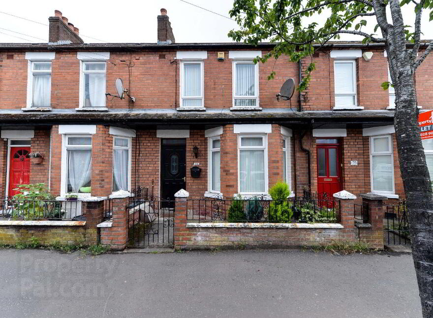 77 Ravenscroft Avenue, Belfast, BT5 5BB photo