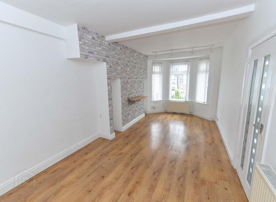 77 Ravenscroft Avenue, Belfast, BT5 5BB
