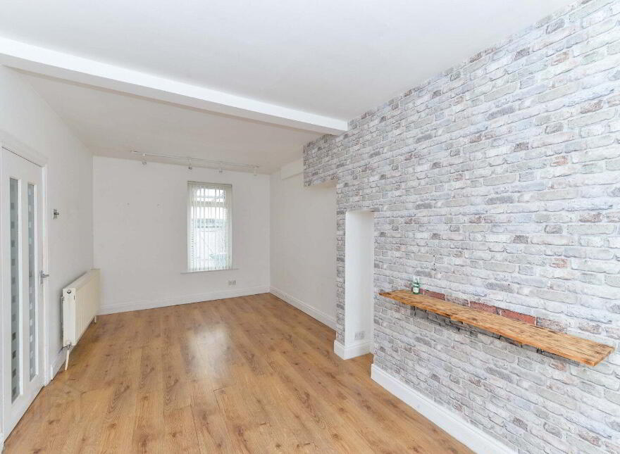77 Ravenscroft Avenue, Belfast, BT5 5BB