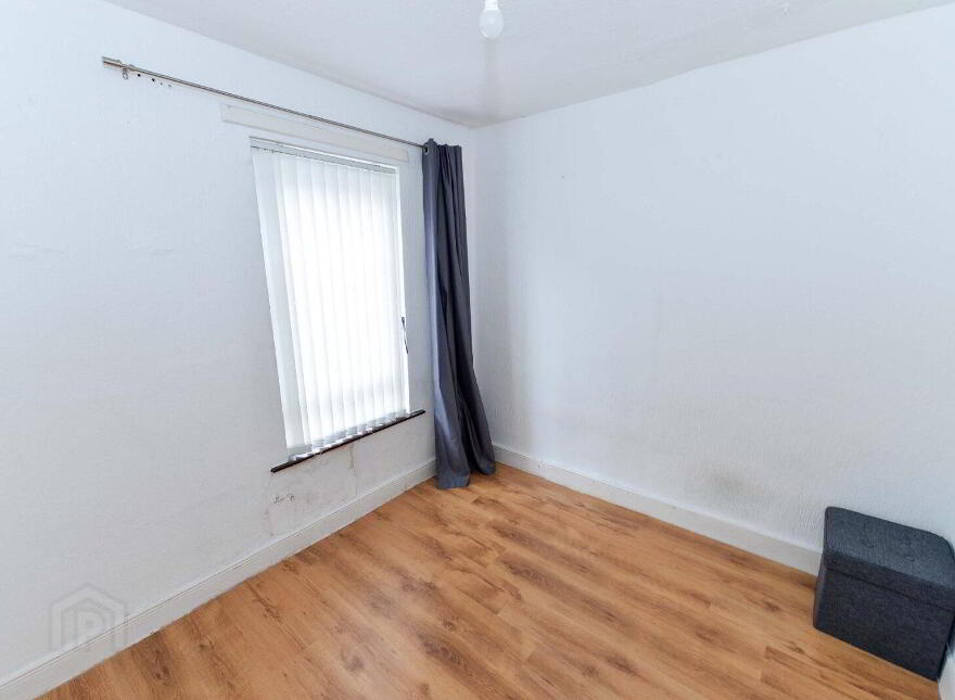 77 Ravenscroft Avenue, Belfast, BT5 5BB