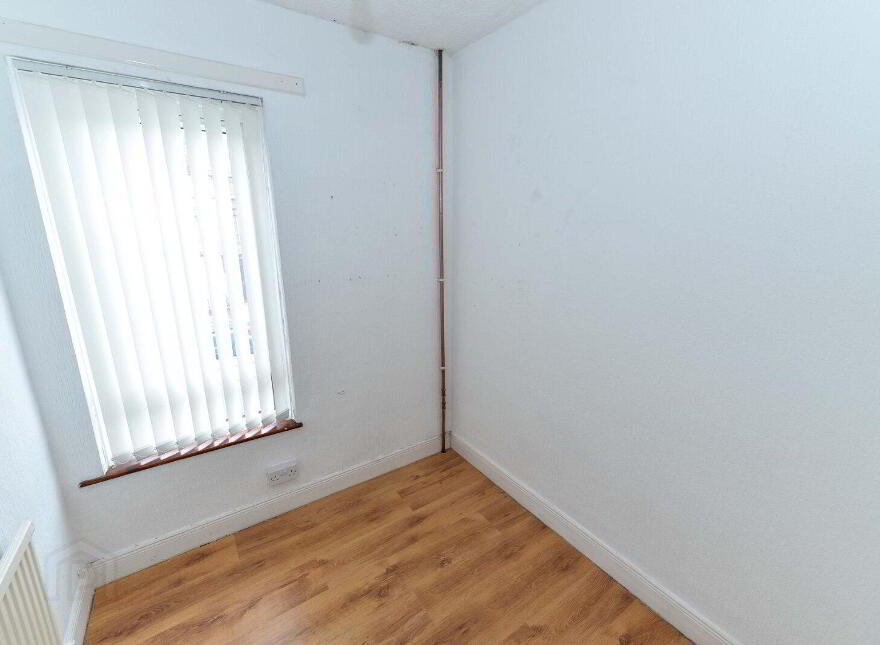 77 Ravenscroft Avenue, Belfast, BT5 5BB