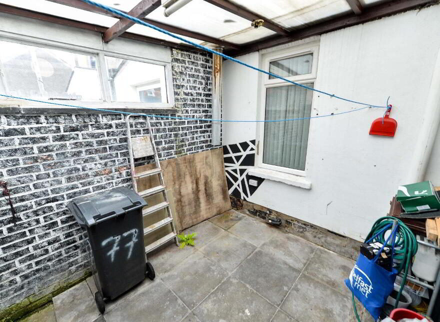 77 Ravenscroft Avenue, Belfast, BT5 5BB