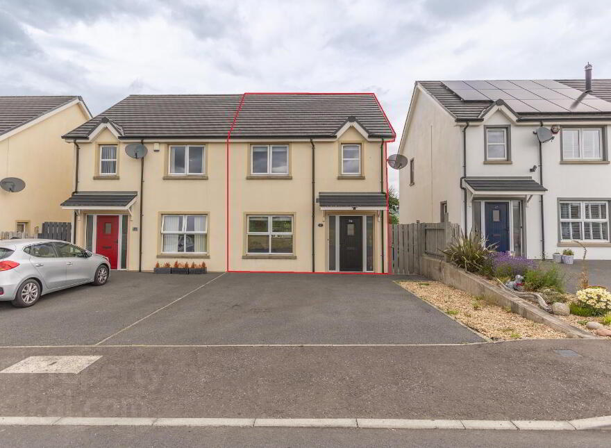 69 Tobar Blinne, Killeavy, Newry, BT35 8WP photo