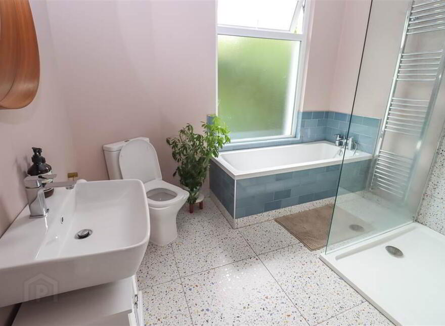 56 Galway Park, Dundonald, Belfast, BT16 2AN