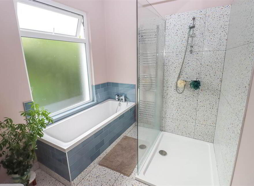 56 Galway Park, Dundonald, Belfast, BT16 2AN