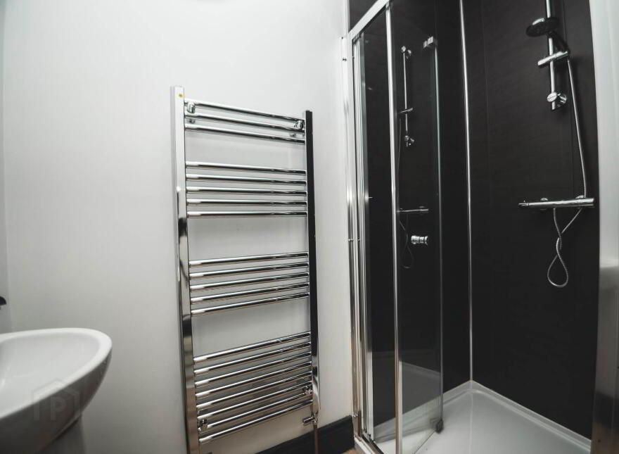 Apartment 1 Stranmillis Road, Belfast, BT9 5AE