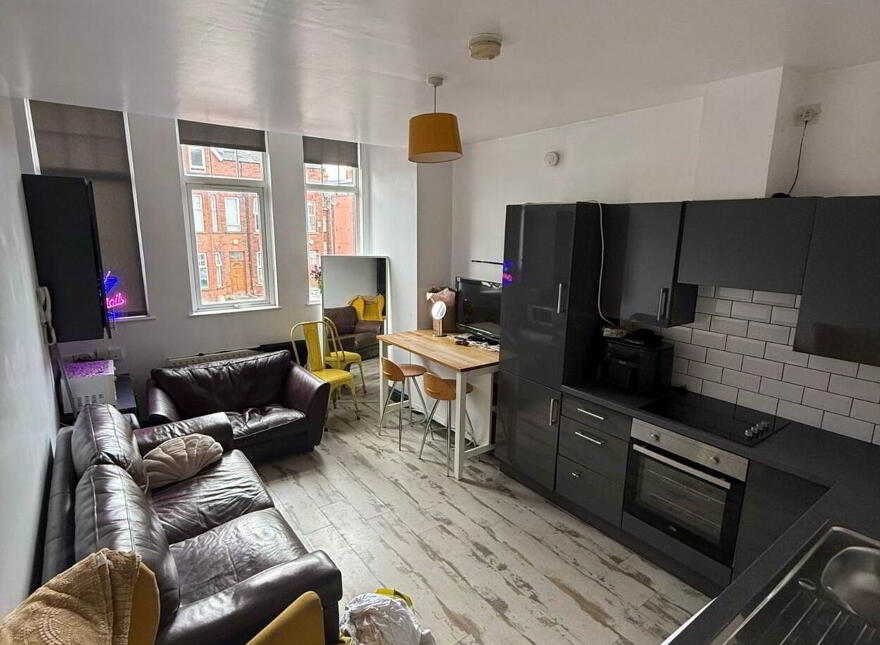 Apartment 2 Stranmillis Road, Belfast, BT9 5AE