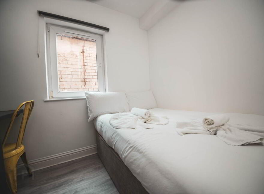 Apartment 2 Stranmillis Road, Belfast, BT9 5AE