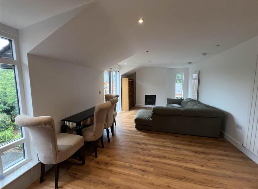 7 Balmoral Manor, Balmoral Avenue, Belfast, BT9 6NY