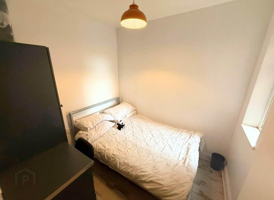 Apartment 3 Stranmillis Road, Belfast, BT9 5AE