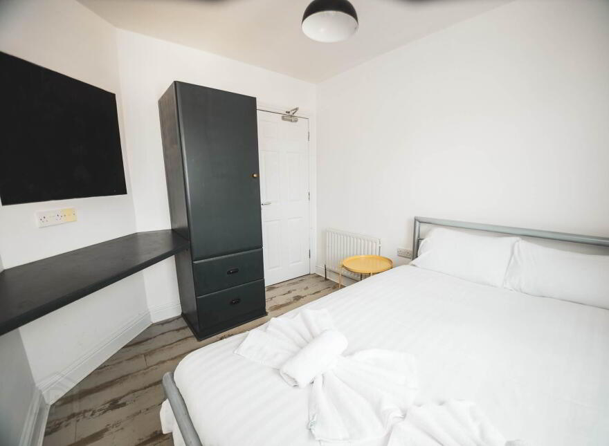 Apartment 3 Stranmillis Road, Belfast, BT9 5AE