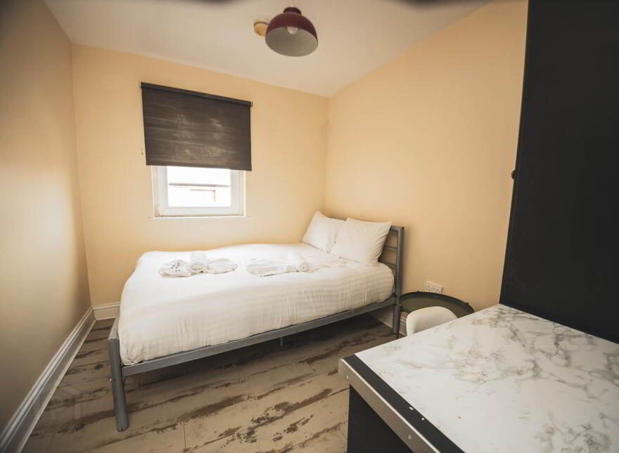 Apartment 3 Stranmillis Road, Belfast, BT9 5AE