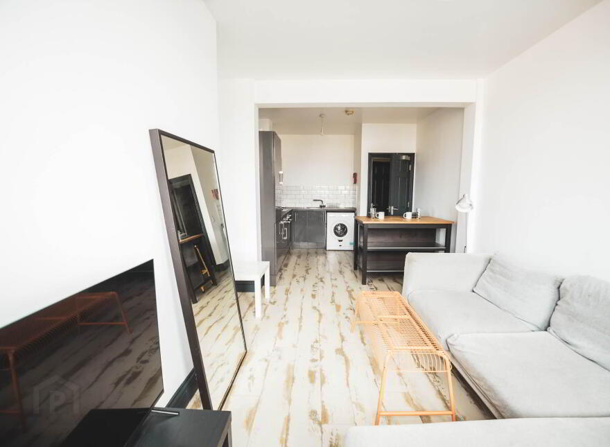 Apartment 3 Stranmillis Road, Belfast, BT9 5AE