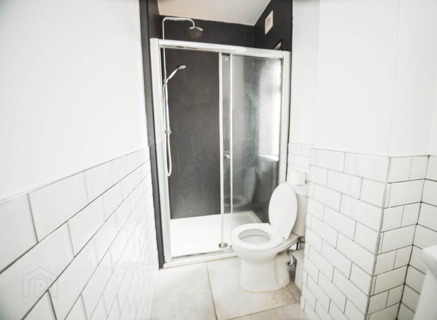 Apartment 3 Stranmillis Road, Belfast, BT9 5AE