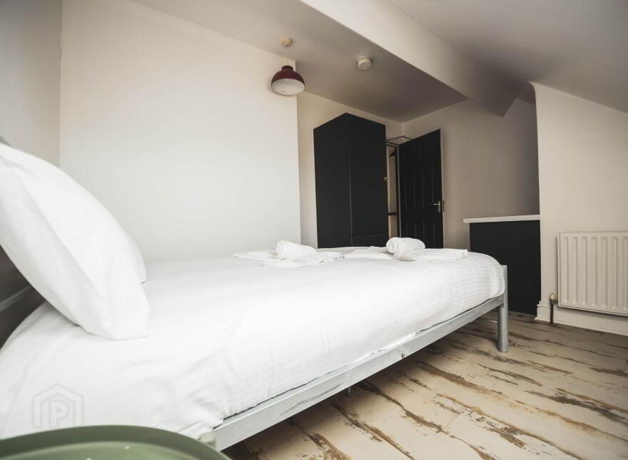 Apartment 3 Stranmillis Road, Belfast, BT9 5AE