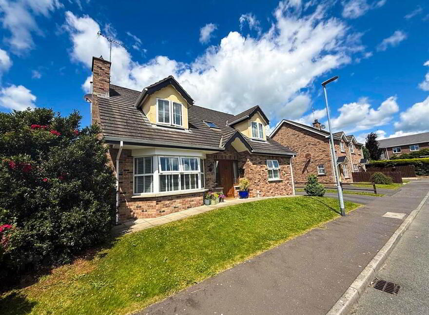 27 Carn Valley, Rathfriland, Newry, BT34 5LY photo