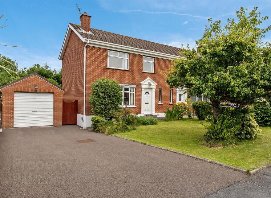 9 Ashbury Road, Bangor, BT19 6TZ photo