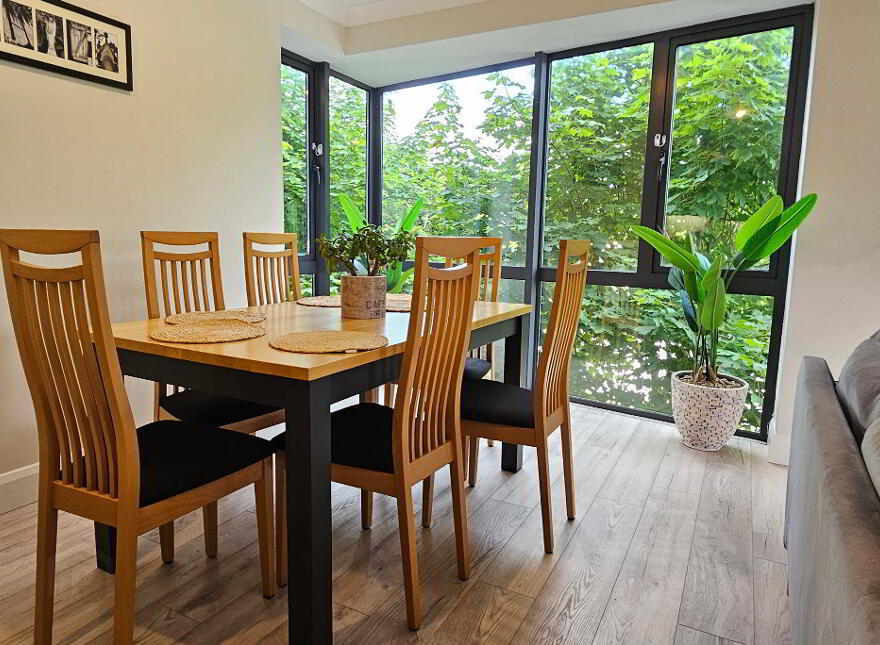 Apartment 7 The Pavillion Central Park, Carrick-On-Shannon, N41PK24