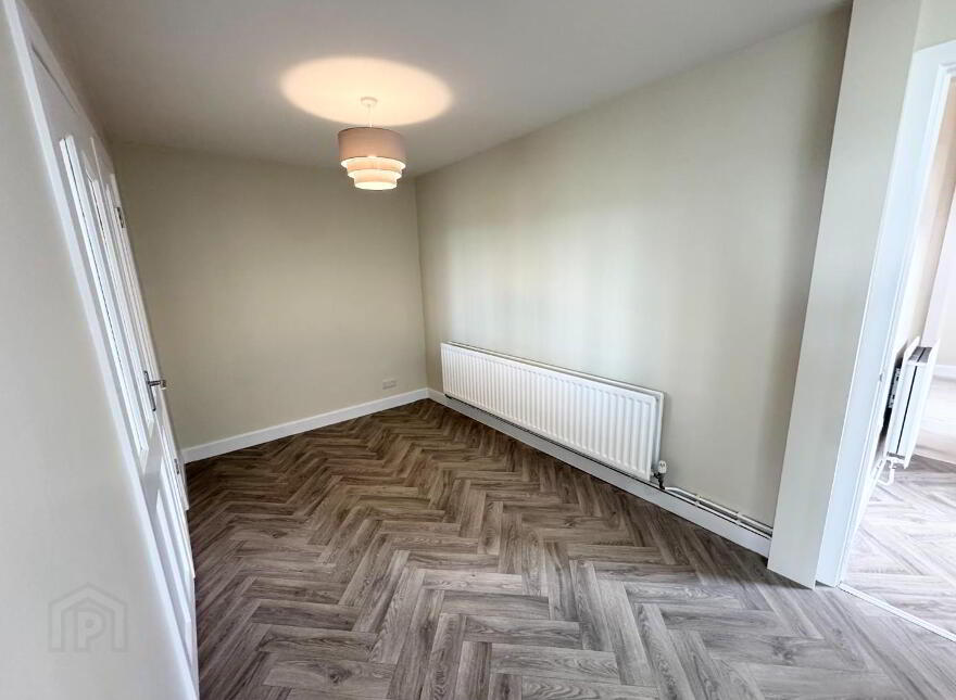 17 Rathmore Crescent, Creggan, Derry, BT48 9RL