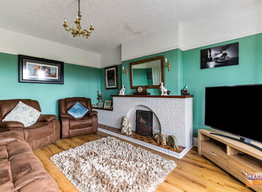 27 Hillsborough Road, Dromore, BT25 1DE
