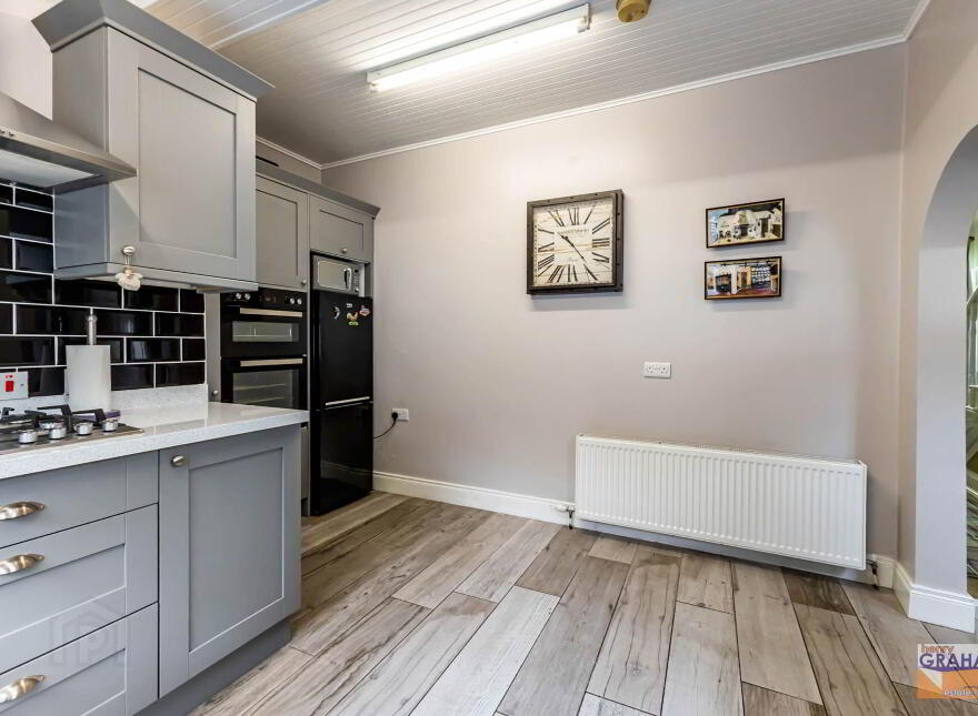 27 Hillsborough Road, Dromore, BT25 1DE