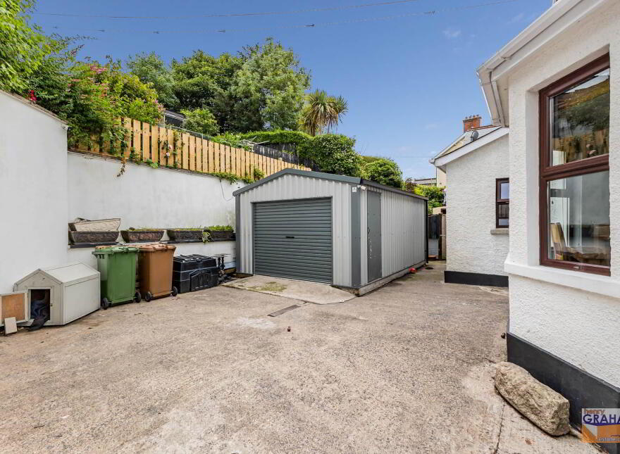 27 Hillsborough Road, Dromore, BT25 1DE