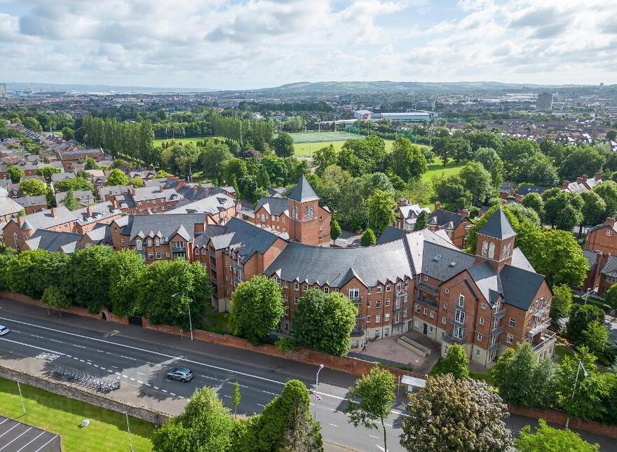 Apt 21 Bell Towers, 3 Bell Towers South, Belfast, Belfast, BT6 0GR photo
