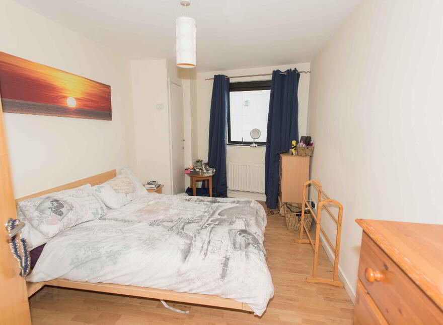 Apt 35, 17 Queens Square, Belfast, BT1 3FF