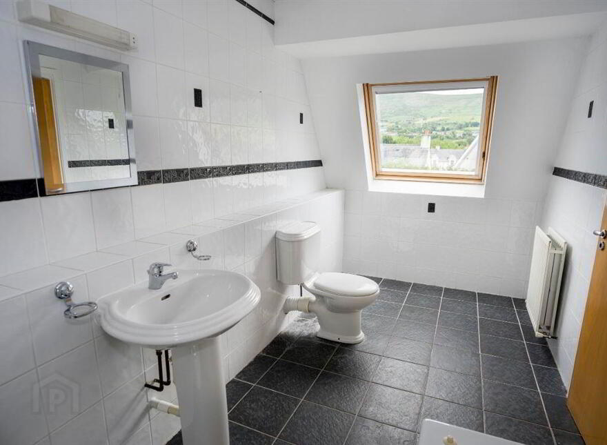 8 Cairlinn, Ghan Road, Carlingford, A91F4EE