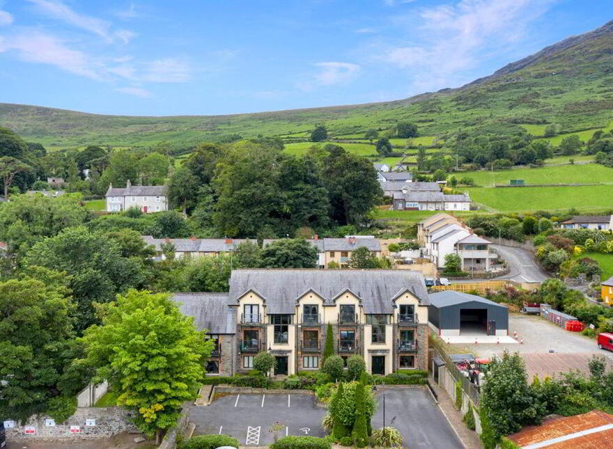 8 Market Court, Dundalk Street, Carlingford, A91K378 photo