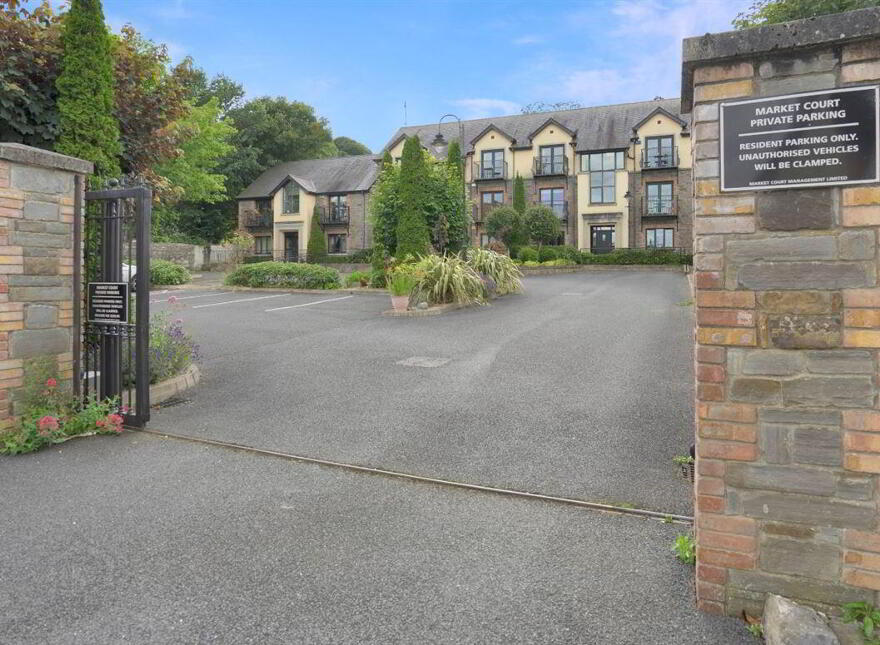 8 Market Court, Dundalk Street, Carlingford, A91K378