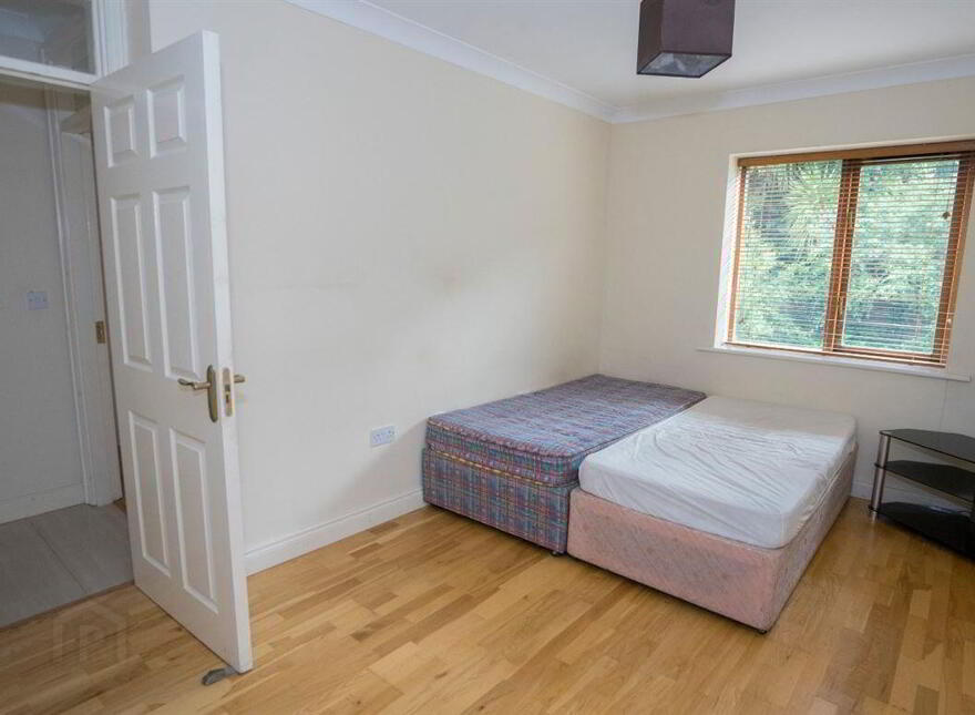 8 Market Court, Dundalk Street, Carlingford, A91K378