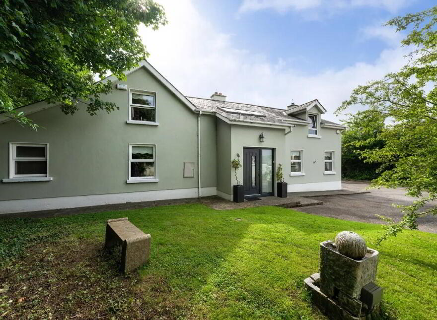 St. Killians Park, Mullagh, A82CD39