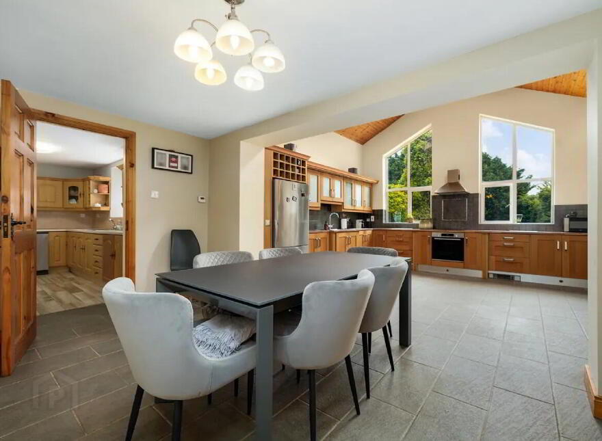 St. Killians Park, Mullagh, A82CD39
