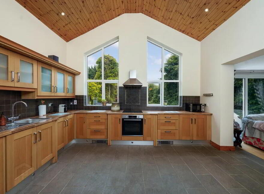 St. Killians Park, Mullagh, A82CD39